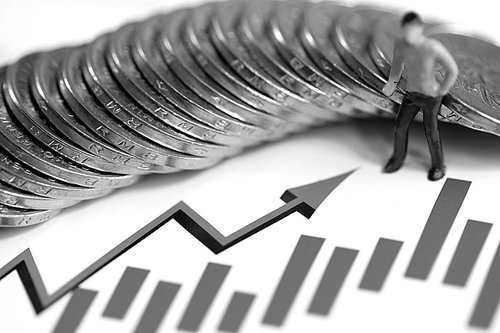 德国财长称欧美之间信任尚在 今年德国经济将陷入停滞